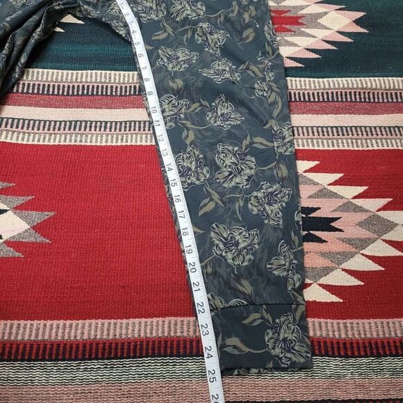 Athleta Trekkie North Printed Jogger’s Sz 8P Floral Green Pull‎ On Elastic Ankle - Picture 9 of 12